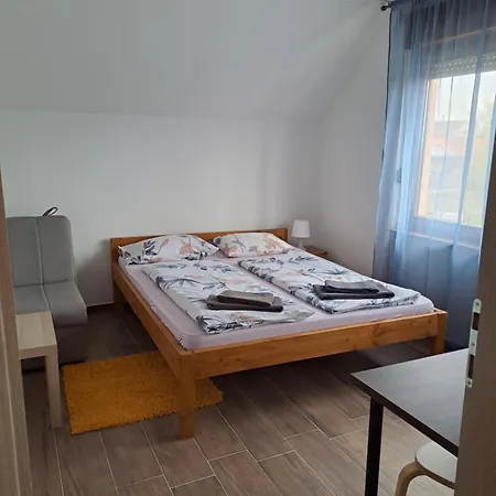 Ferienwohnung Sara1 Slavonski Brod Exterior foto