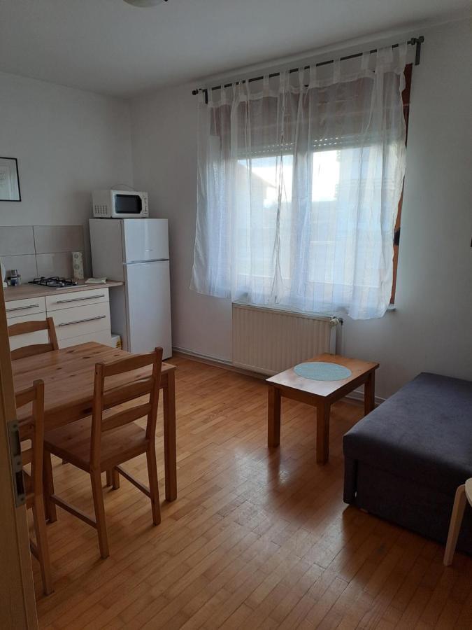 Sara1 * Slavonski Brod